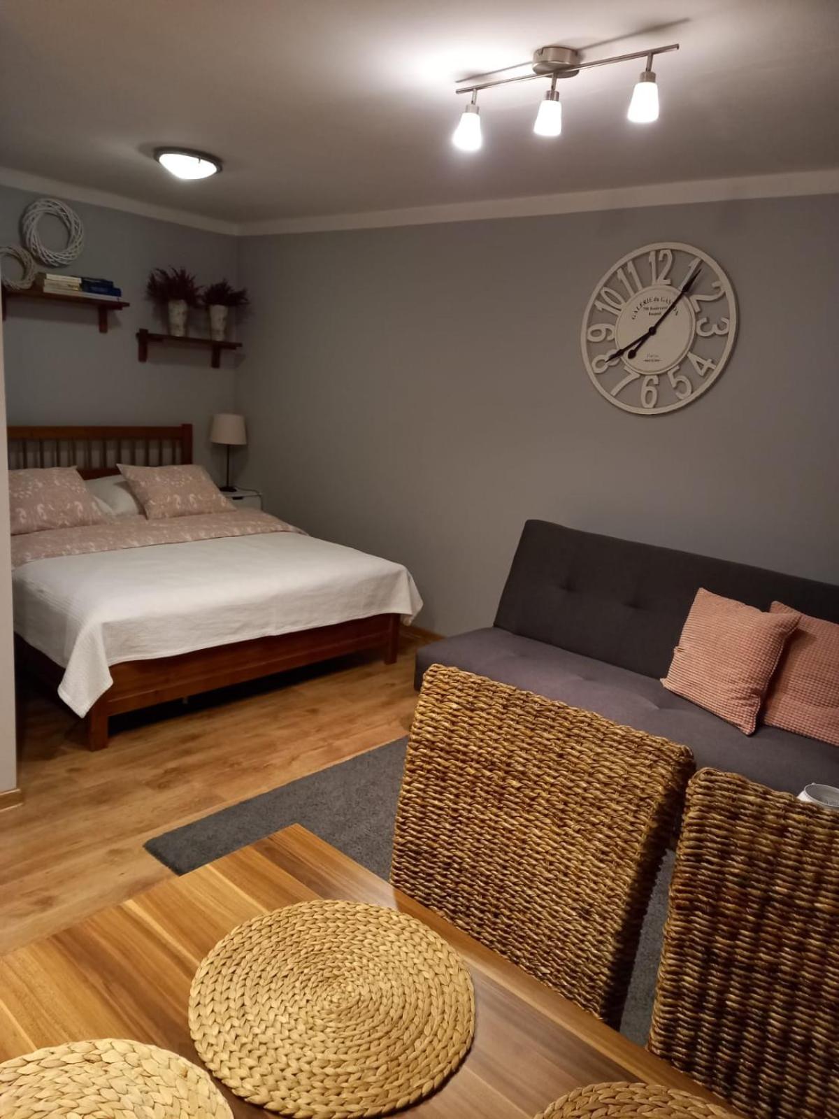 Apartamenty No3 Paczkow Exteriör bild
